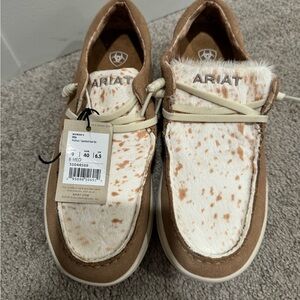 New with tags! Ariat shoes